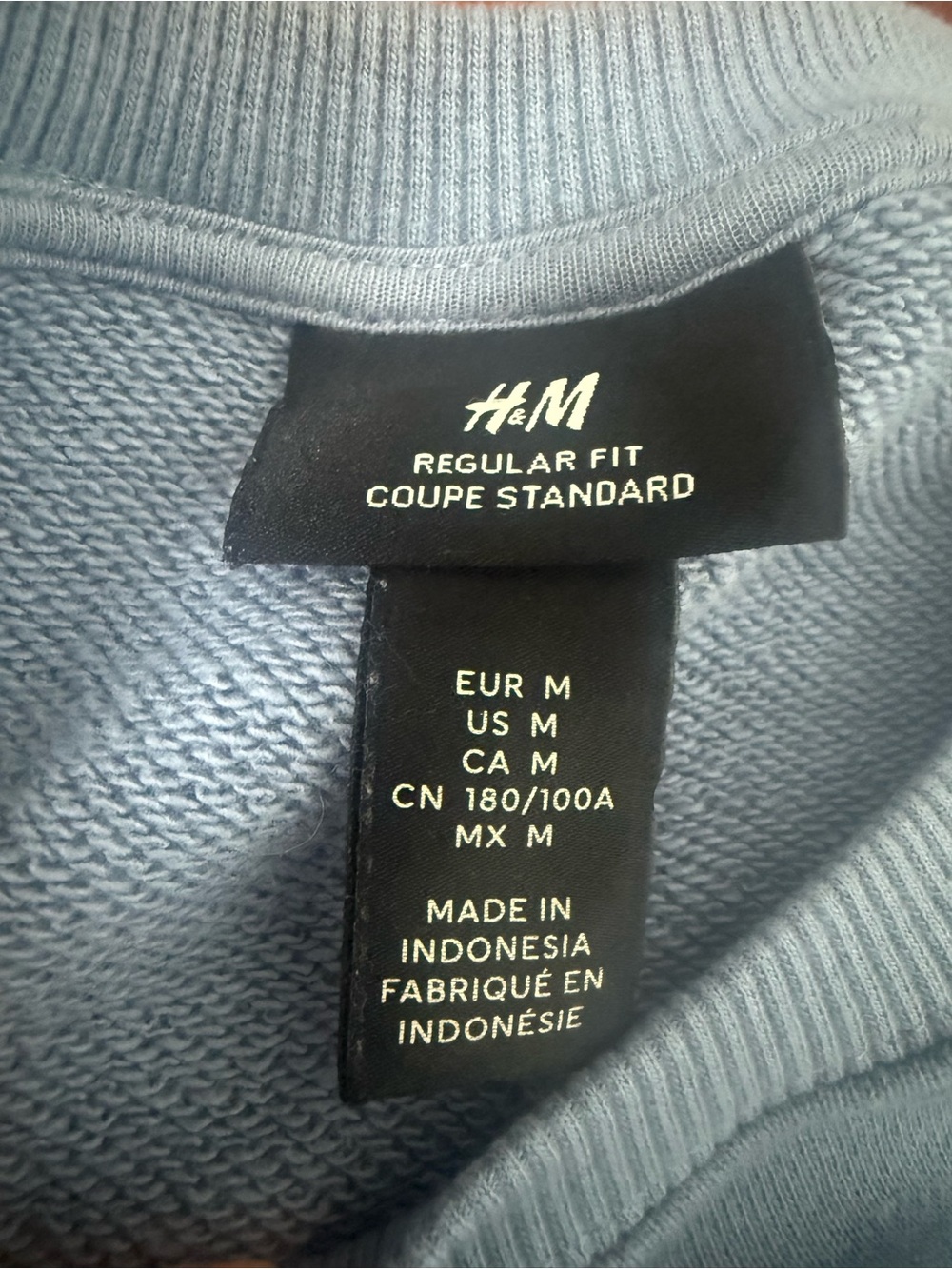 H&M Crewneck - Picture 2 of 3